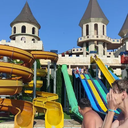 Sun & Sea ساني بيتش