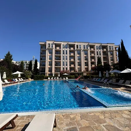 Sun & Sea Apartment